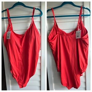 Andie Amalfi one piece swimsuit Red Size XXXL 3X
Like new with tags bathing suit